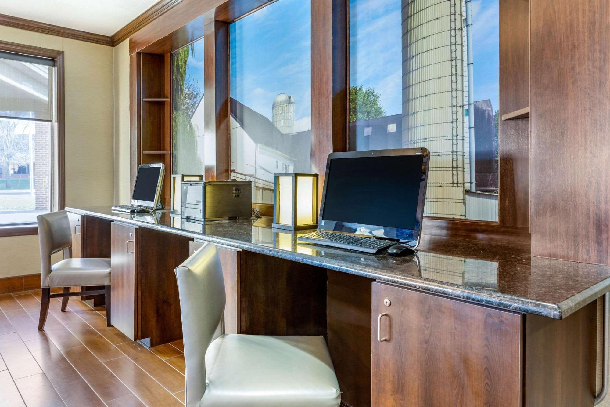 Smoketown  Comfort Inn Lancaster At Rockvale מראה חיצוני תמונה