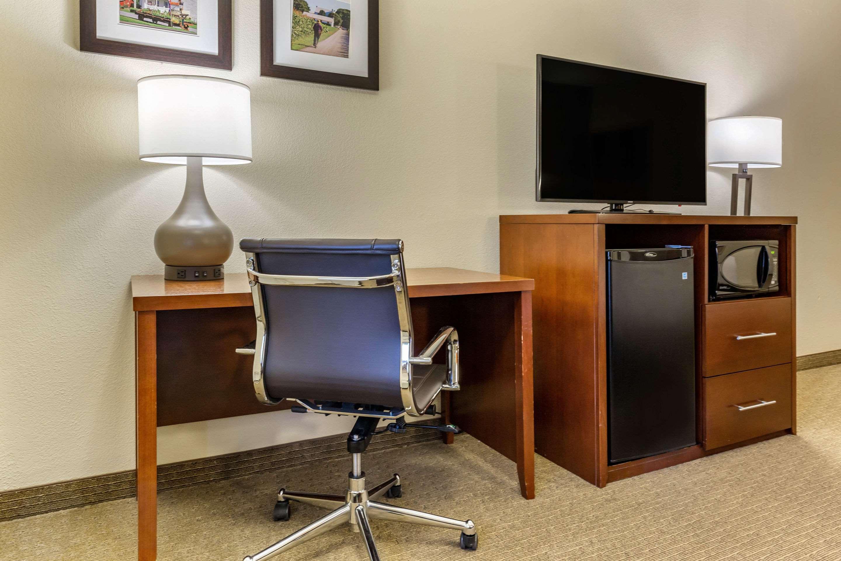 Smoketown  Comfort Inn Lancaster At Rockvale מראה חיצוני תמונה
