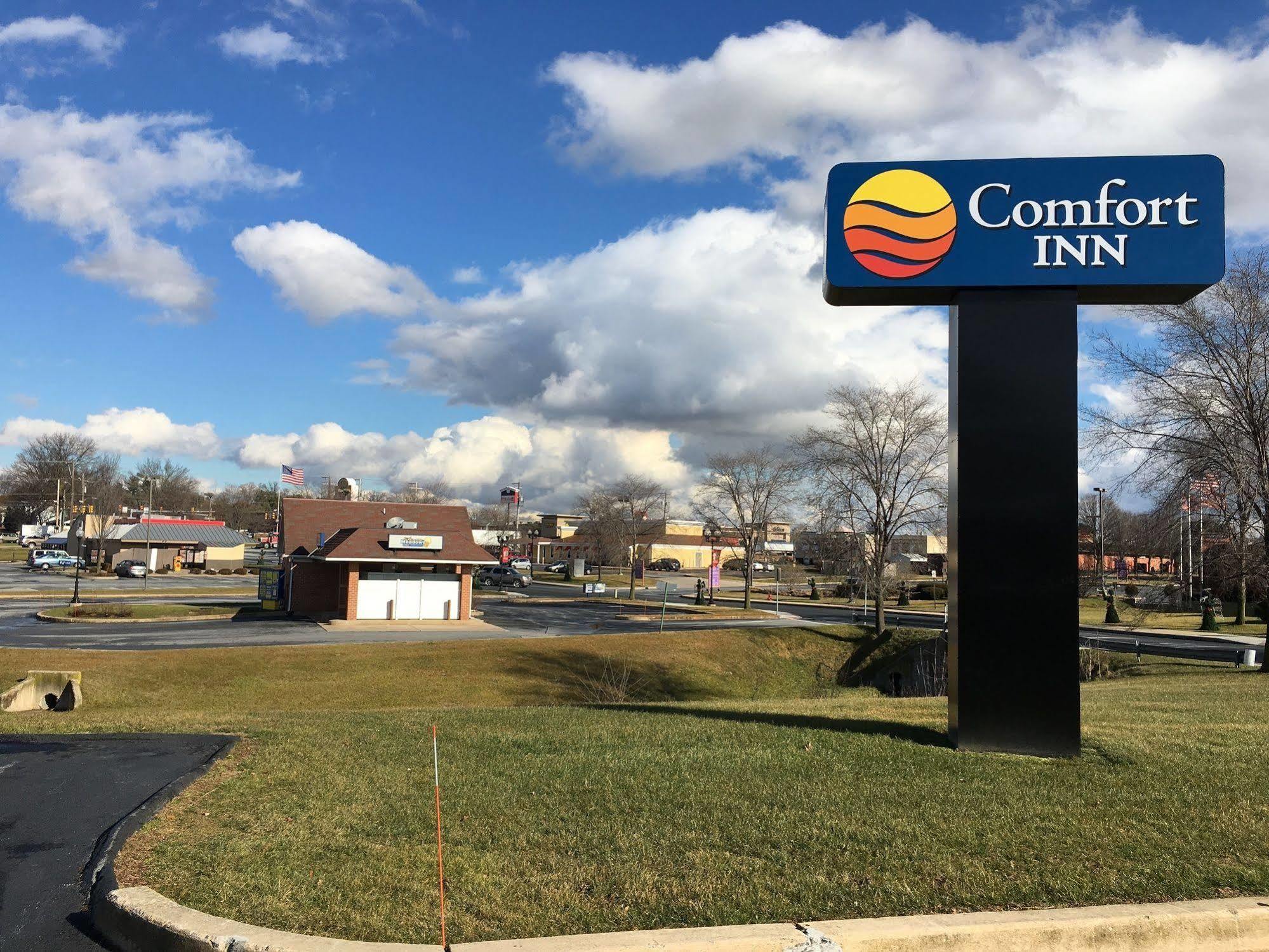 Smoketown  Comfort Inn Lancaster At Rockvale מראה חיצוני תמונה